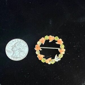 Peridot & Coral vintage gold tone  brooch